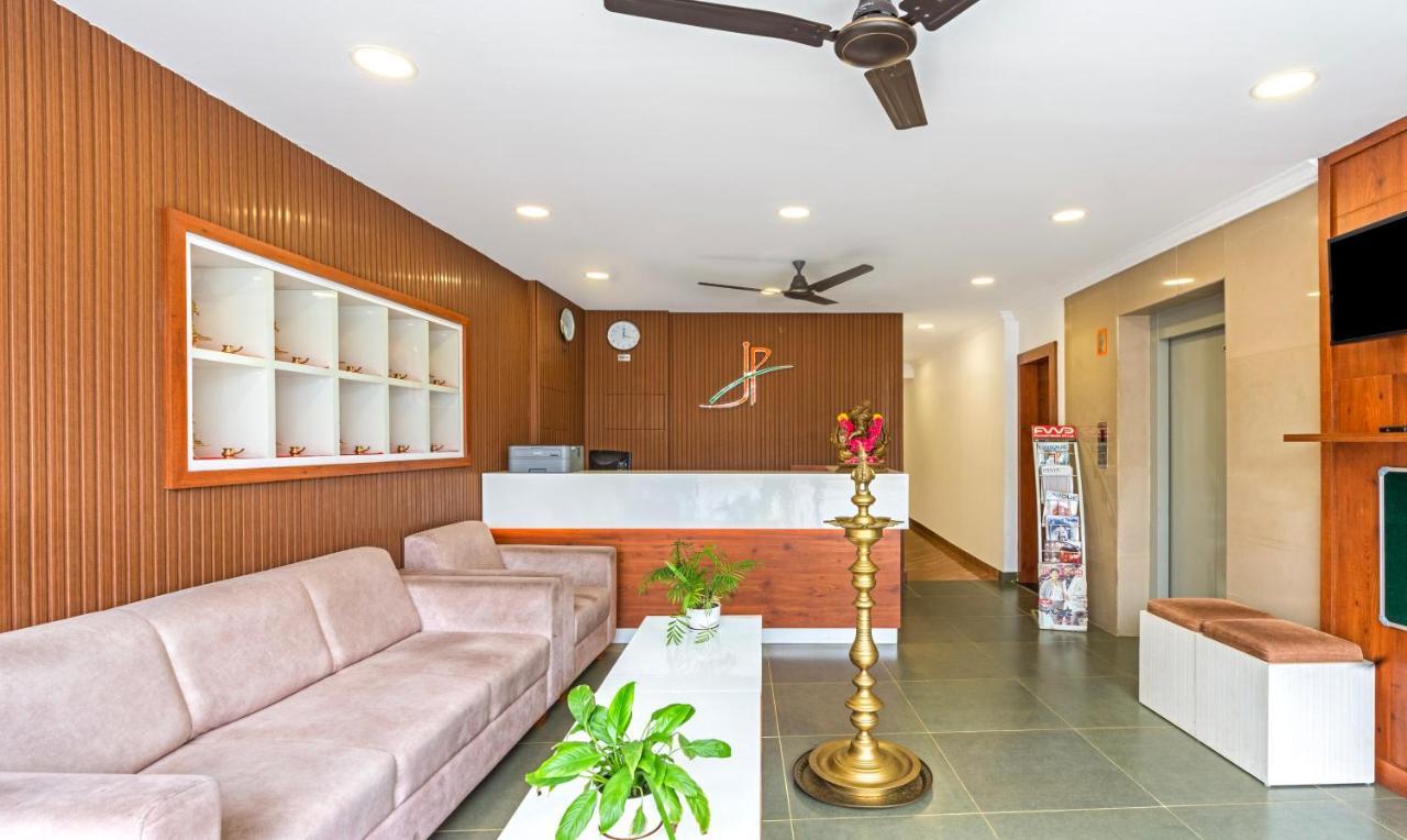 Hotel Treebo Jp Residency Thiruvananthapuram Exteriér fotografie